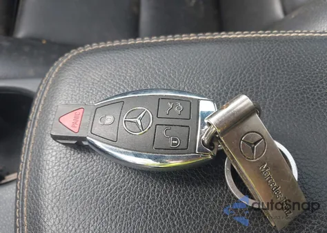 2019 Mercedes-Benz Gla 250 4Matic из США, поврежденный, VIN WDCTG4GB9KJ581822